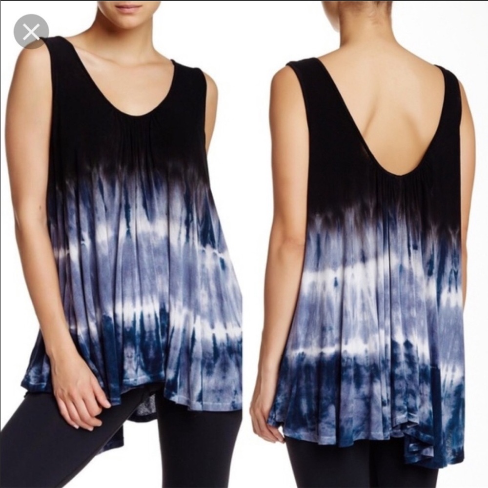 Free people flowing top.